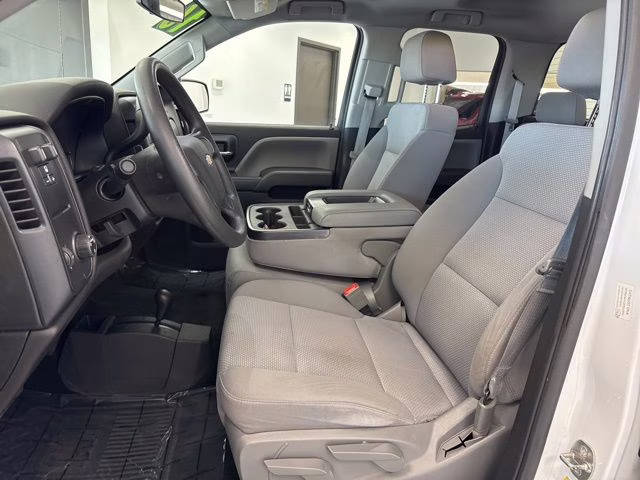 2016 Summit White Chevrolet Silverado 1500 Custom 4X4 Truck