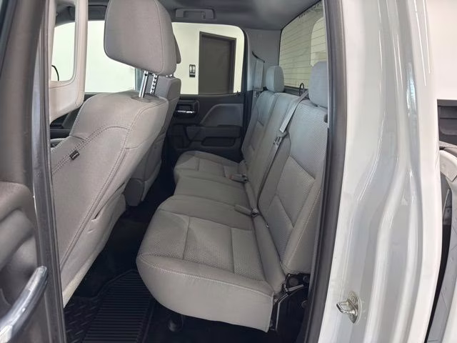 2016 Summit White Chevrolet Silverado 1500 Custom 4X4 Truck