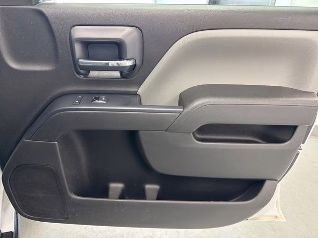 2016 Summit White Chevrolet Silverado 1500 Custom 4X4 Truck