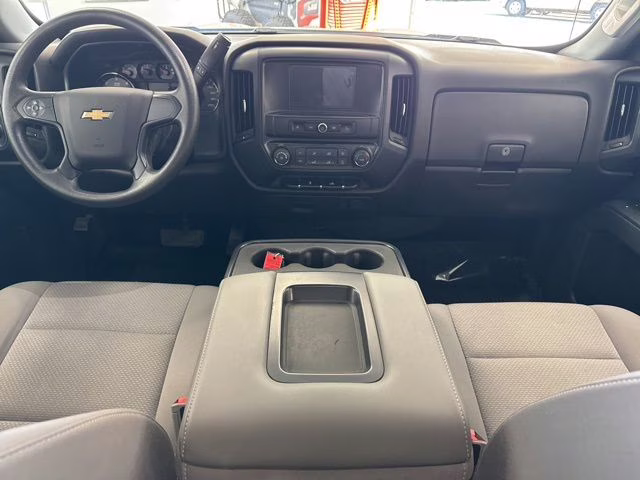 2016 Summit White Chevrolet Silverado 1500 Custom 4X4 Truck