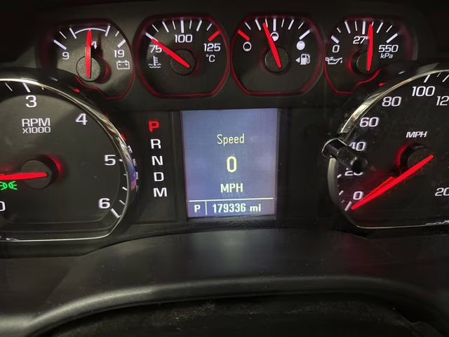 2016 Summit White Chevrolet Silverado 1500 Custom 4X4 Truck
