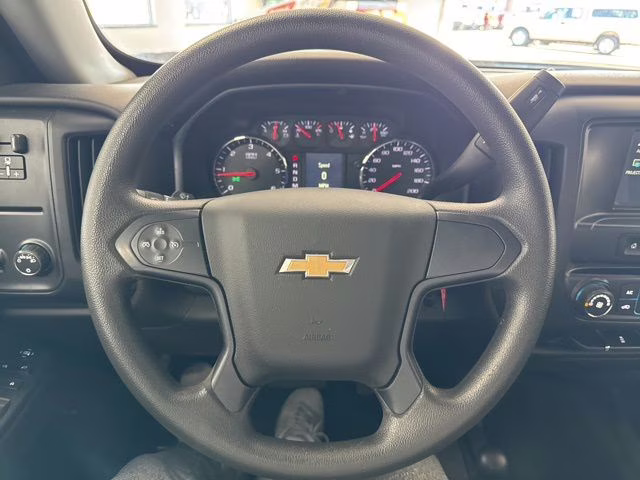 2016 Summit White Chevrolet Silverado 1500 Custom 4X4 Truck