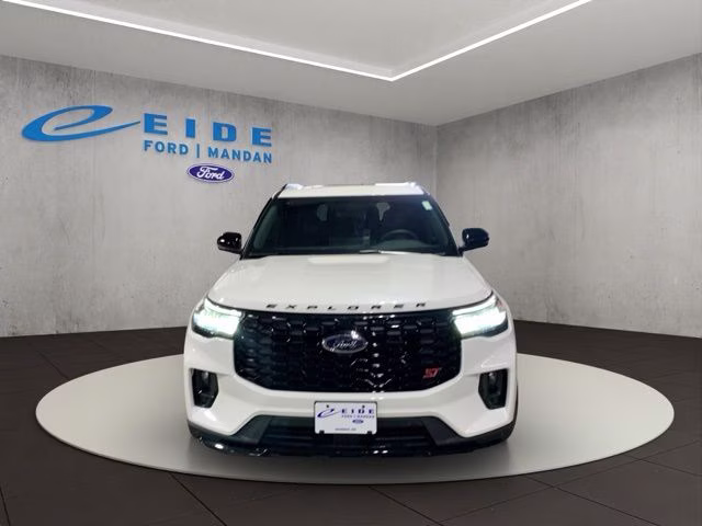 2026 Star White Metallic Tri-Coat Ford Explorer ST 4X4 SUV