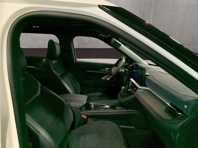 2026 Star White Metallic Tri-Coat Ford Explorer ST 4X4 SUV