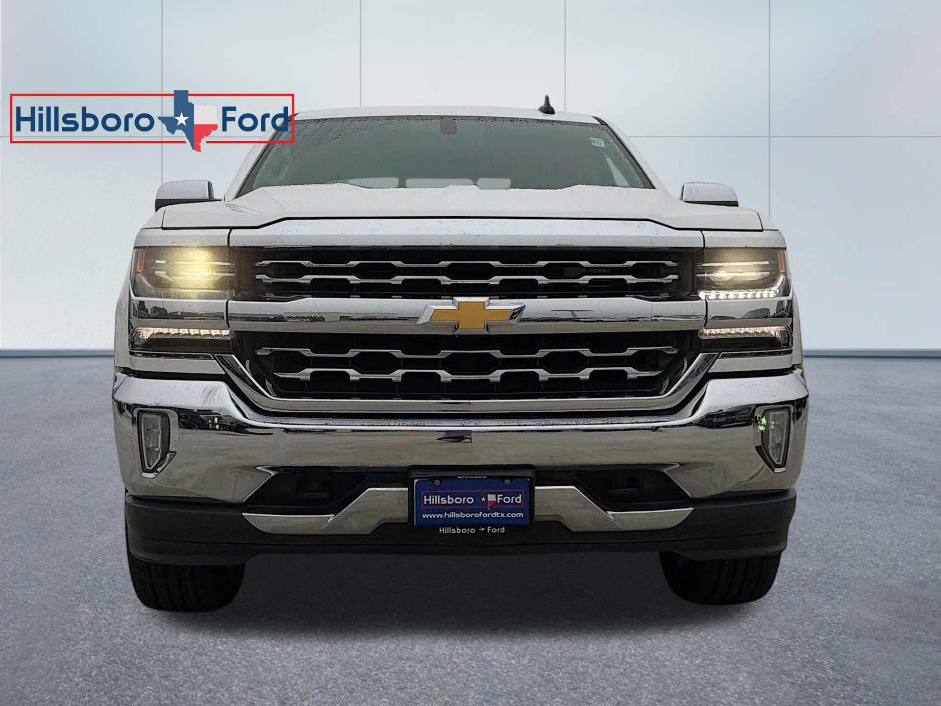 2018 Iridescent Pearl Tricoat Chevrolet Silverado 1500 LTZ 4X4 Truck