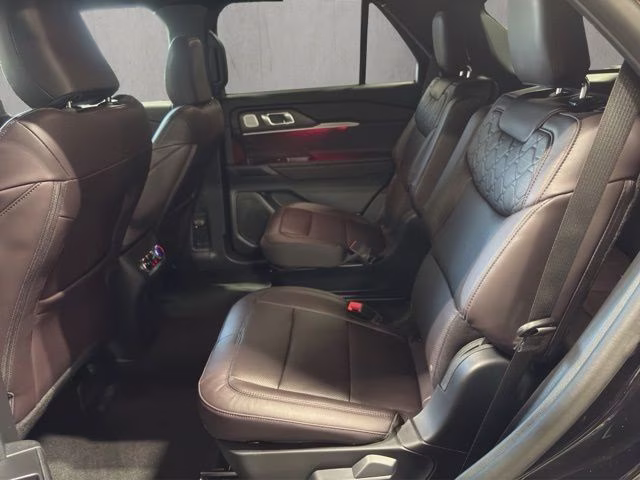 2026 Agate Black Metallic Ford Explorer Platinum 4X4 SUV