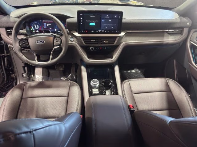 2026 Agate Black Metallic Ford Explorer Platinum 4X4 SUV