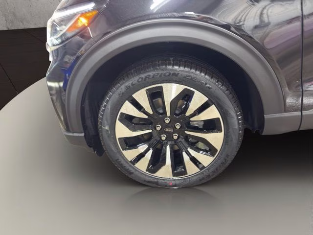 2026 Agate Black Metallic Ford Explorer Platinum 4X4 SUV