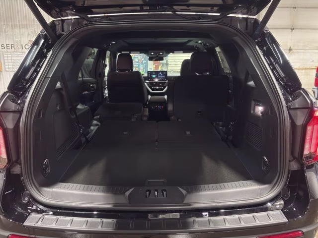 2026 Agate Black Metallic Ford Explorer Platinum 4X4 SUV