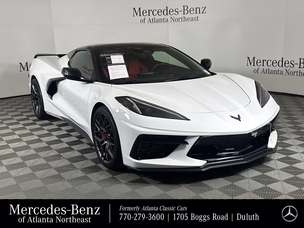 2024 Arctic White Chevrolet Corvette Stingray RWD Convertible