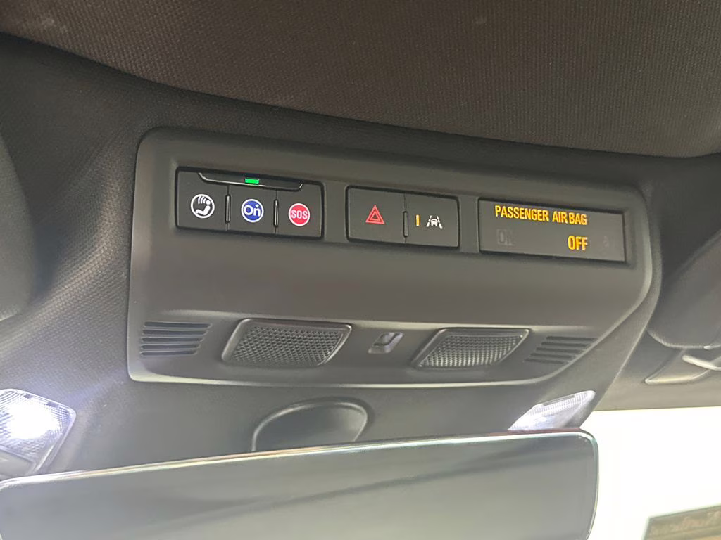 2024 Arctic White Chevrolet Corvette Stingray RWD Convertible