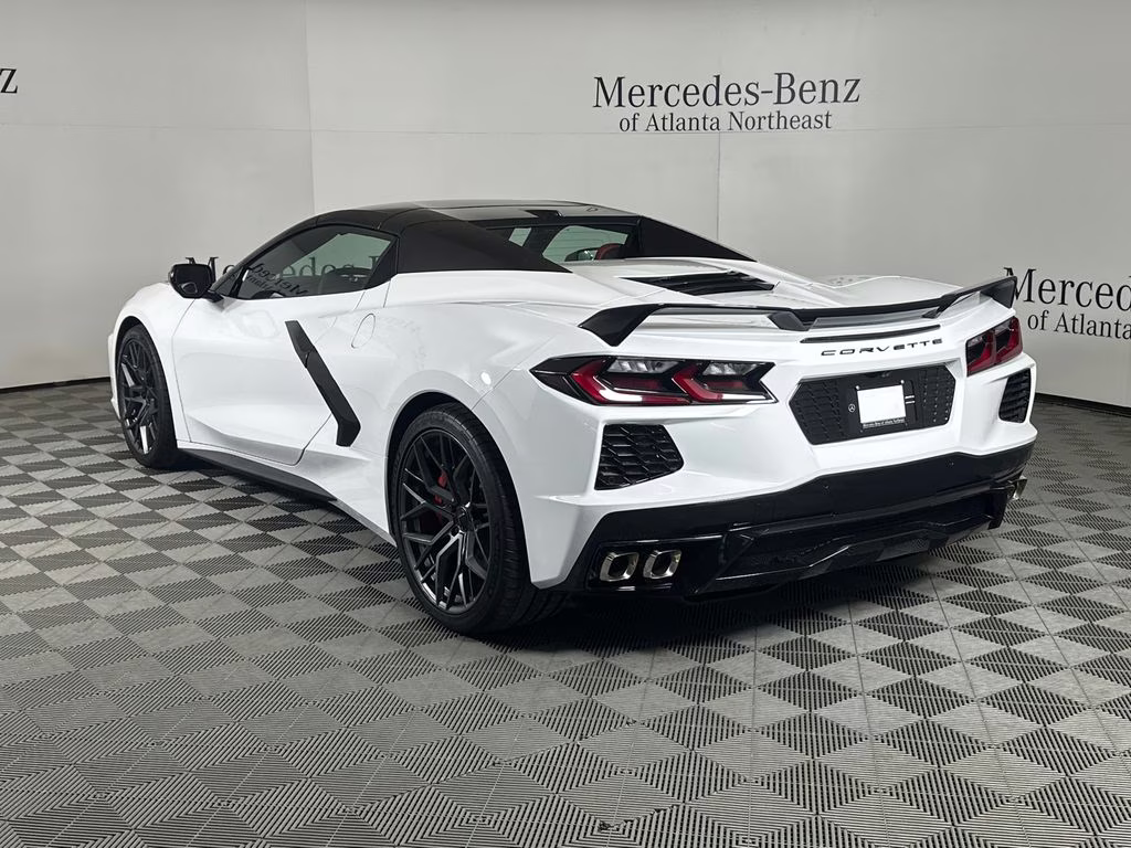 2024 Arctic White Chevrolet Corvette Stingray RWD Convertible