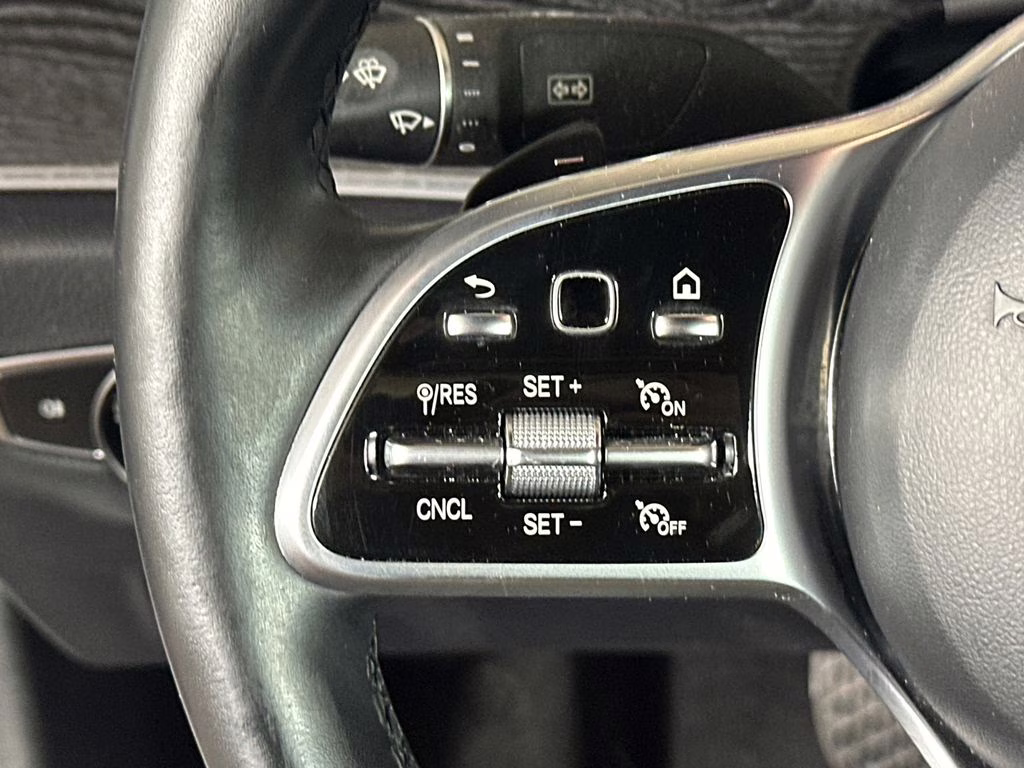 2019 Iridium Silver Metallic Mercedes-Benz E-Class E 300 AWD Sedan