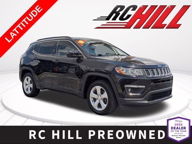 2018 Diamond Black Crystal Pearlcoat Jeep Compass Latitude FWD SUV