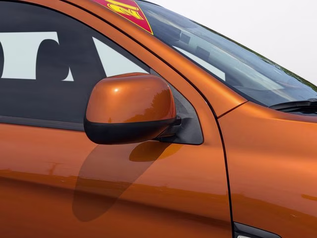 2021 Sunshine Orange Metallic Mitsubishi Outlander Sport 2.0 ES FWD SUV