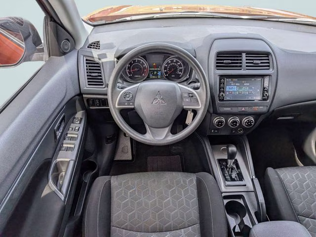 2021 Sunshine Orange Metallic Mitsubishi Outlander Sport 2.0 ES FWD SUV