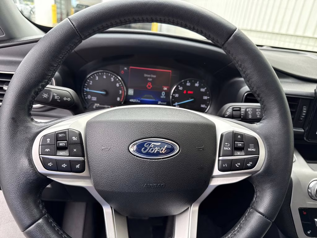 2022 Gray Metallic Ford Explorer XLT 4X4 SUV