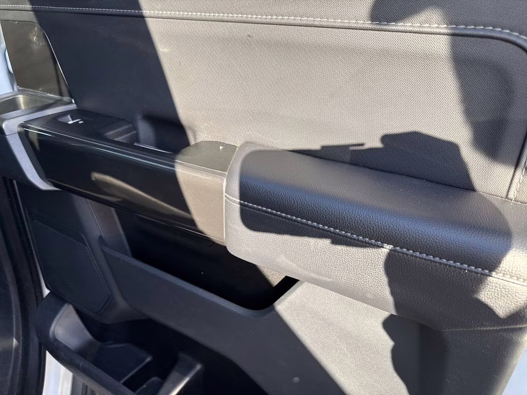 2023 Oxford White Ford F-150 XLT 4X4 Truck