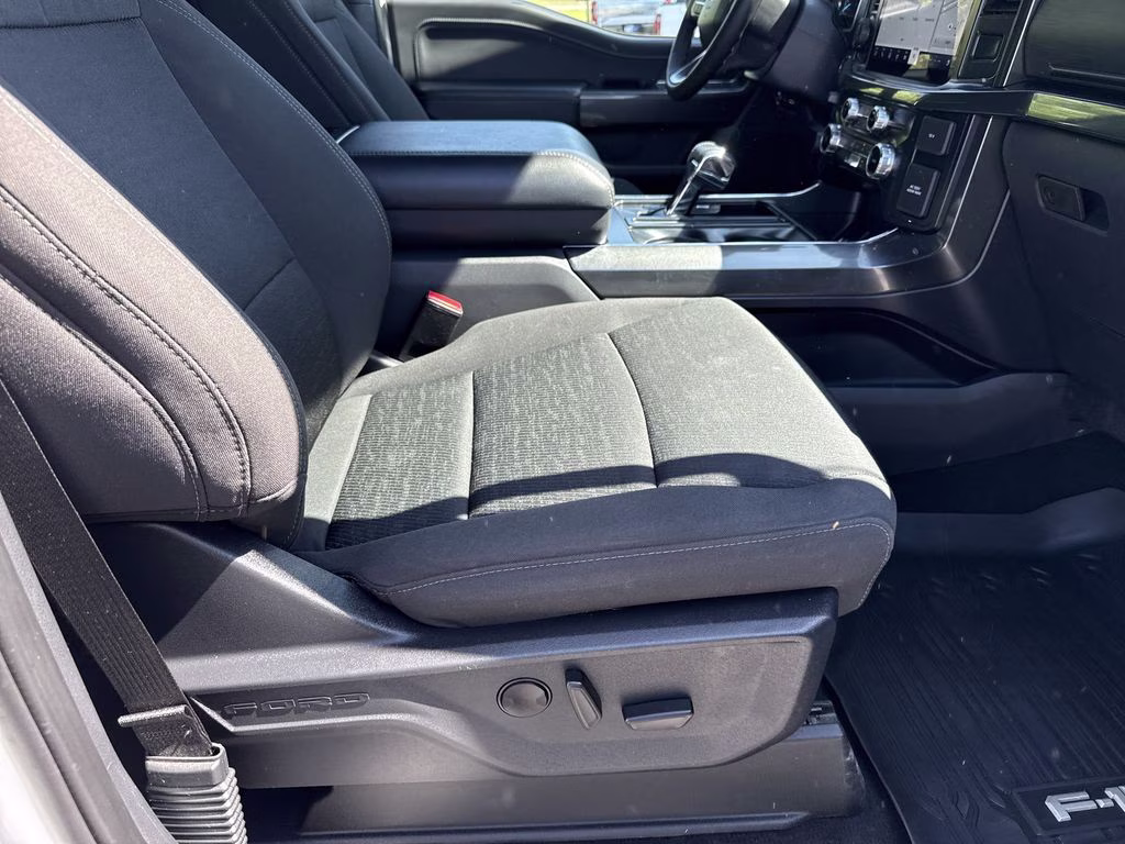 2023 Oxford White Ford F-150 XLT 4X4 Truck