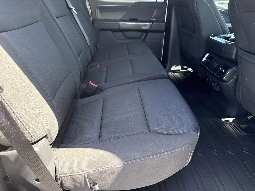 2023 Oxford White Ford F-150 XLT 4X4 Truck