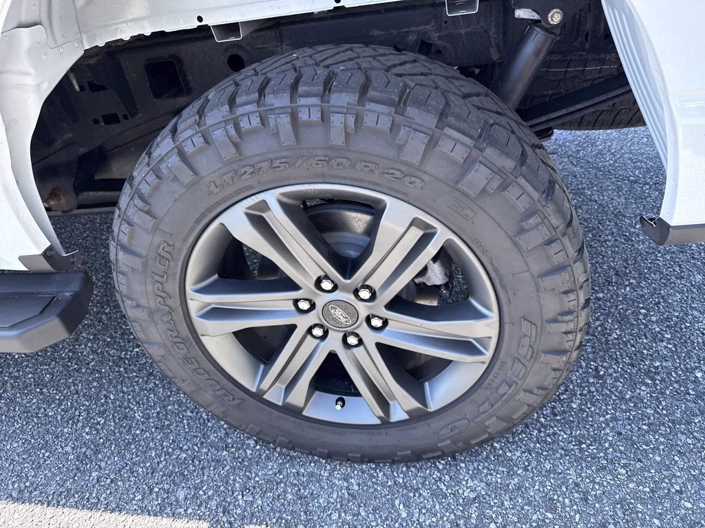 2023 Oxford White Ford F-150 XLT 4X4 Truck