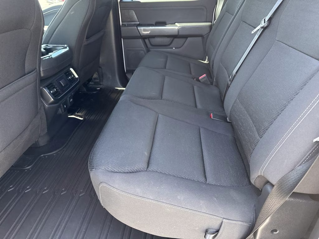 2023 Oxford White Ford F-150 XLT 4X4 Truck
