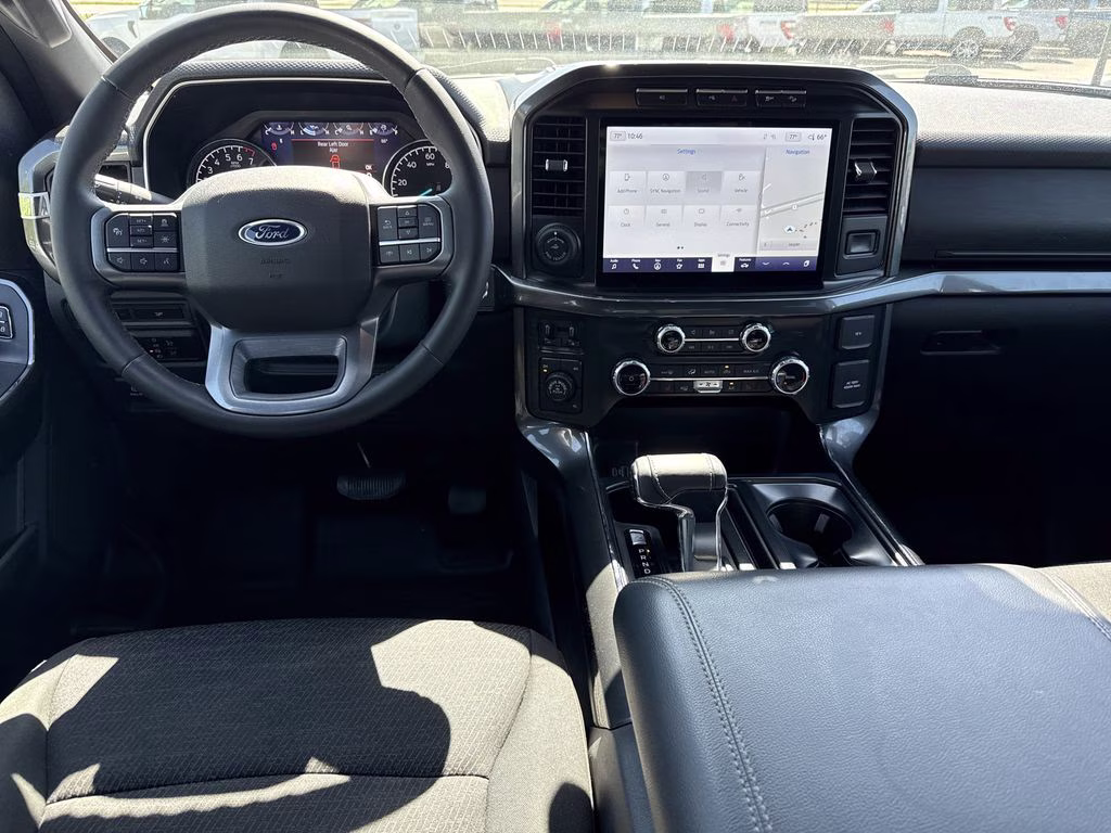 2023 Oxford White Ford F-150 XLT 4X4 Truck
