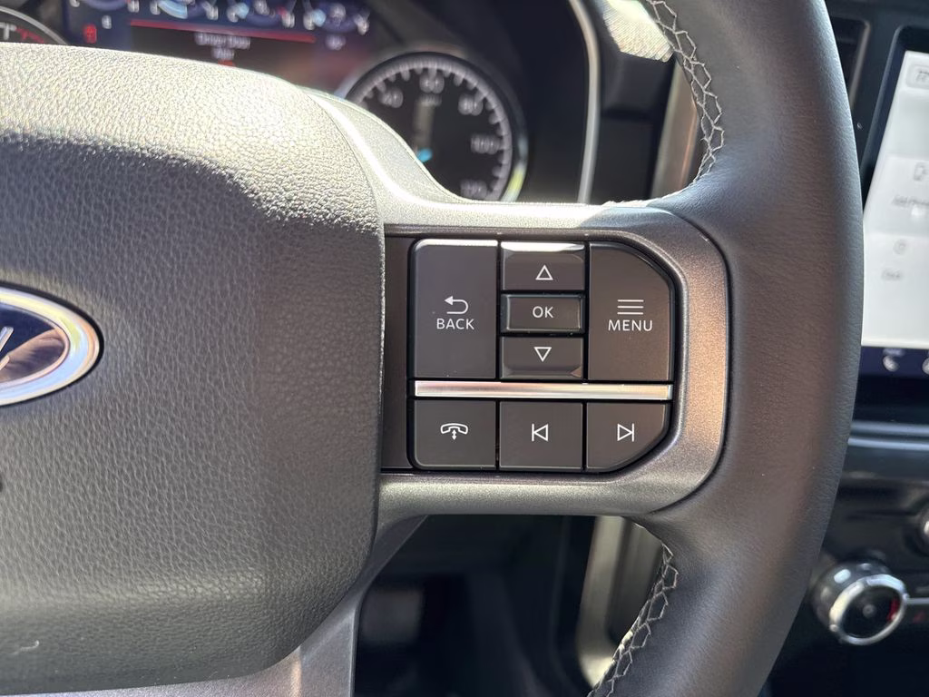 2023 Oxford White Ford F-150 XLT 4X4 Truck
