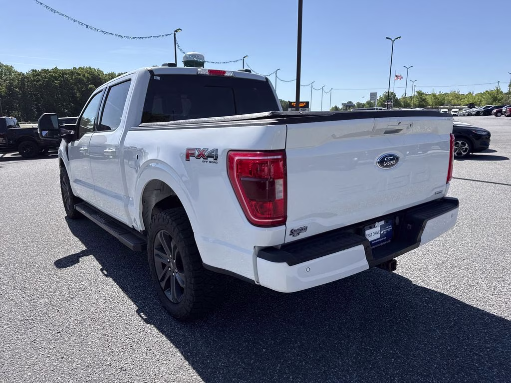 2023 Oxford White Ford F-150 XLT 4X4 Truck