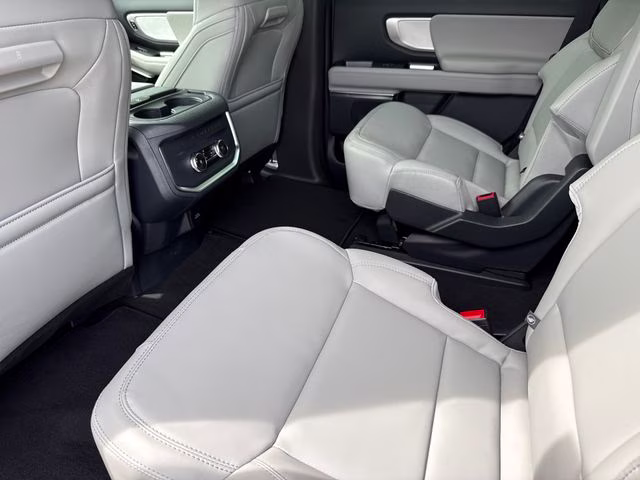 2026 White Ford Expedition Active RWD SUV