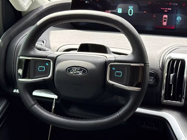2026 White Ford Expedition Platinum 4X4 SUV