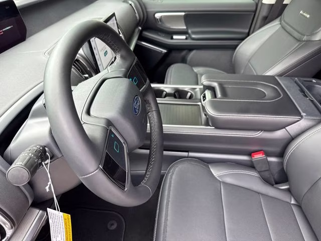 2026 White Ford Expedition Platinum 4X4 SUV