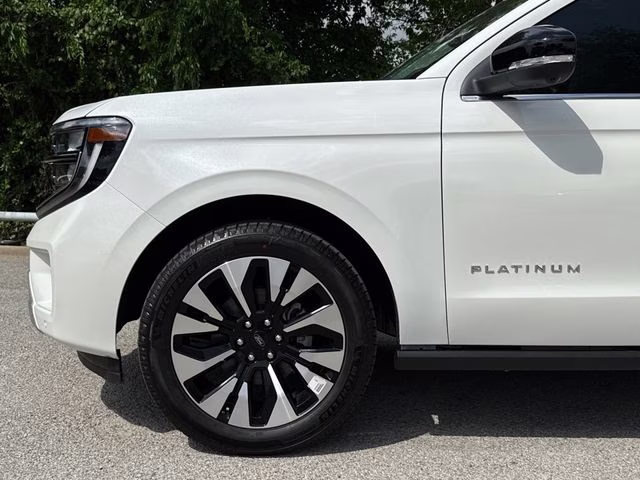2026 White Ford Expedition Platinum 4X4 SUV