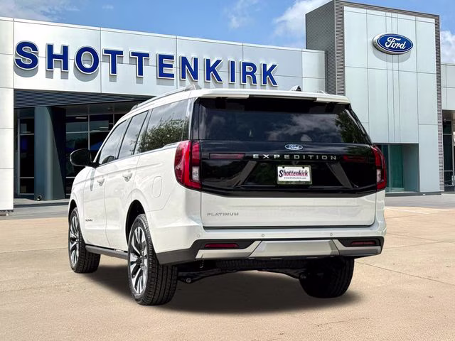 2026 White Ford Expedition Platinum 4X4 SUV