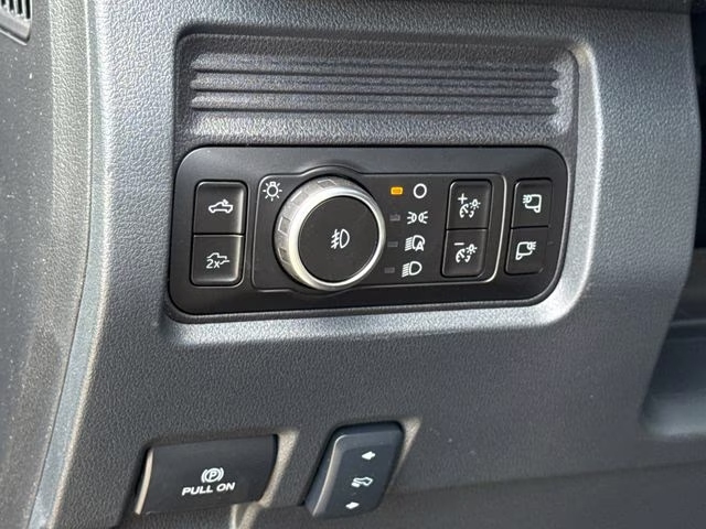 2026 Black Ford Super Duty F-350 DRW Lariat 4X4 Truck