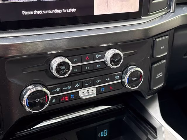 2026 Black Ford Super Duty F-350 DRW Lariat 4X4 Truck