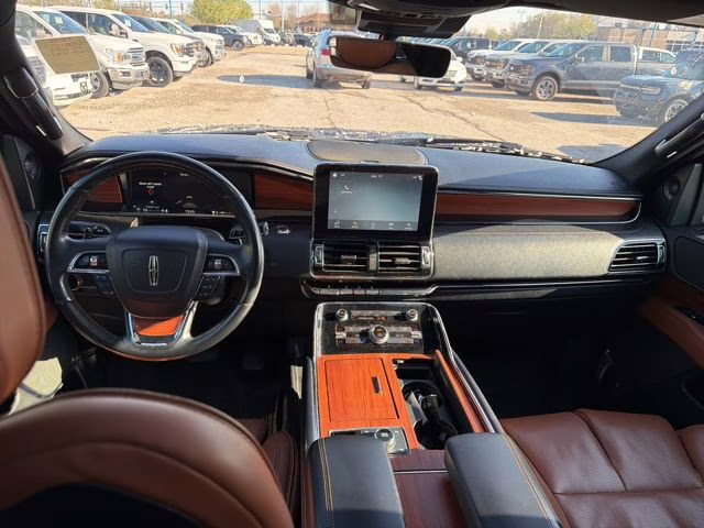 2018 Velvet Lincoln Navigator Reserve 4X4 SUV