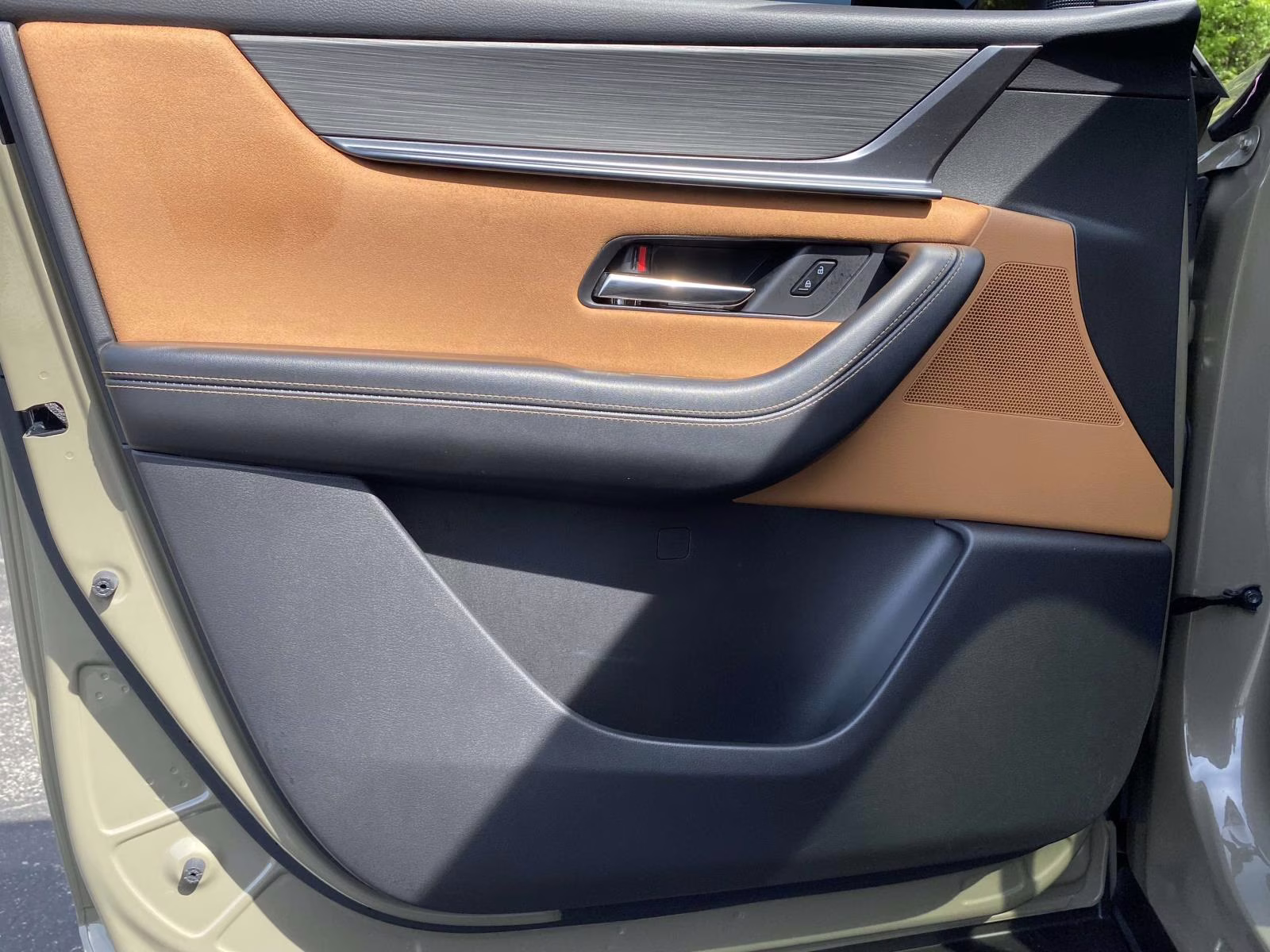 2025 Zircon Sand Metallic Mazda CX-70 3.3 Turbo S Premium Plus AWD SUV