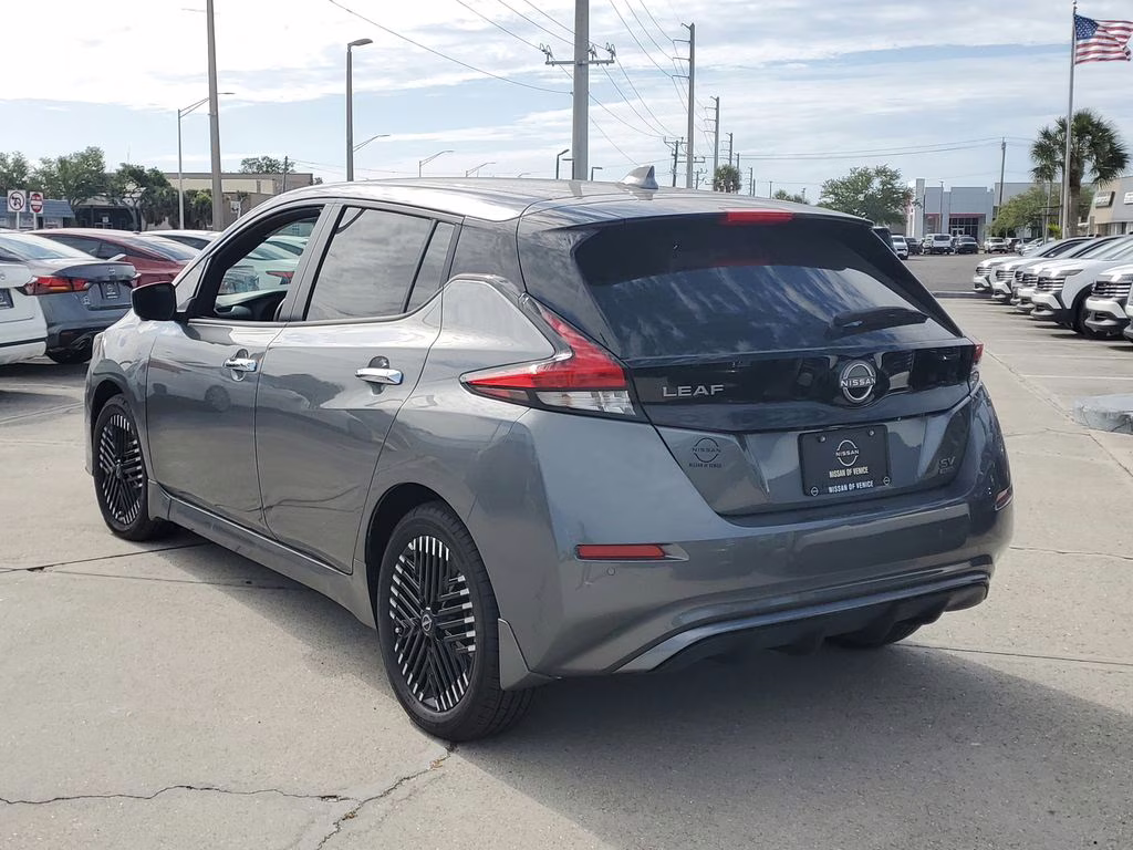 2025 Gun Metallic Nissan LEAF SV Plus FWD Hatchback