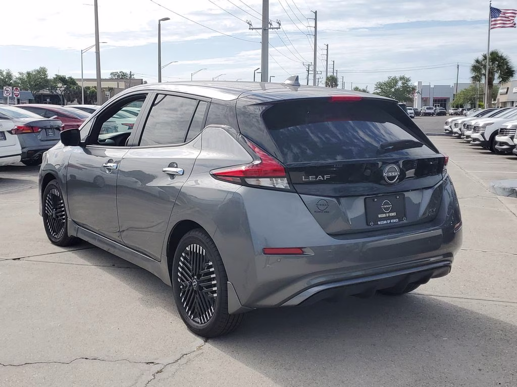 2025 Gun Metallic Nissan LEAF SV Plus FWD Hatchback
