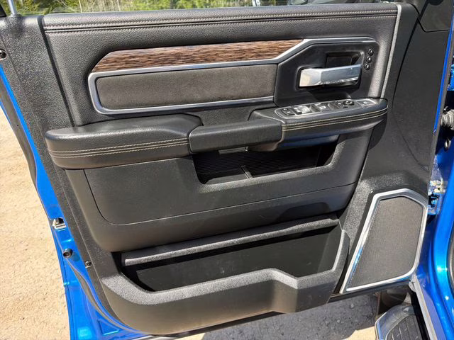 2021 Hydro Blue Pearlcoat Ram 3500 Laramie 4X4 Truck