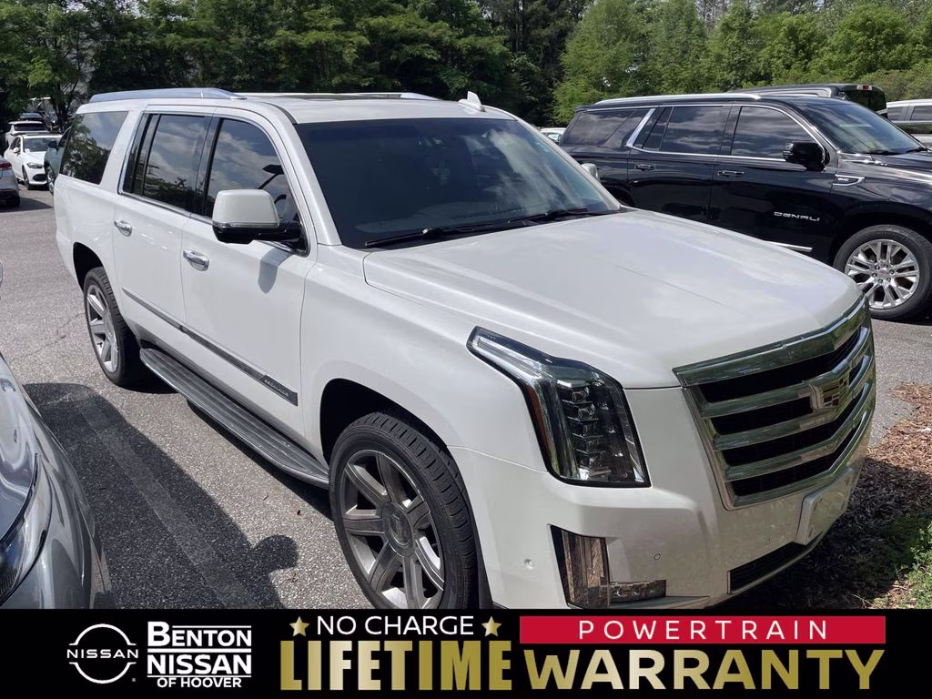 2017 Crystal White Tricoat Cadillac Escalade ESV Luxury 4X4 SUV