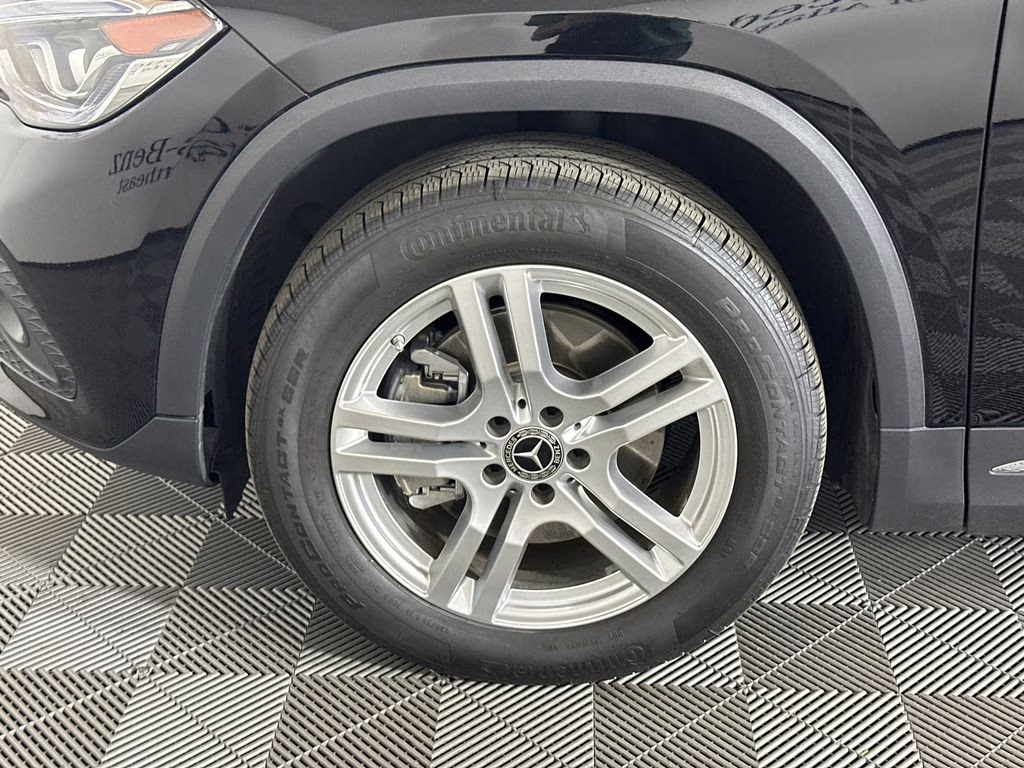 2022 Night Black Mercedes-Benz GLA GLA 250 FWD SUV