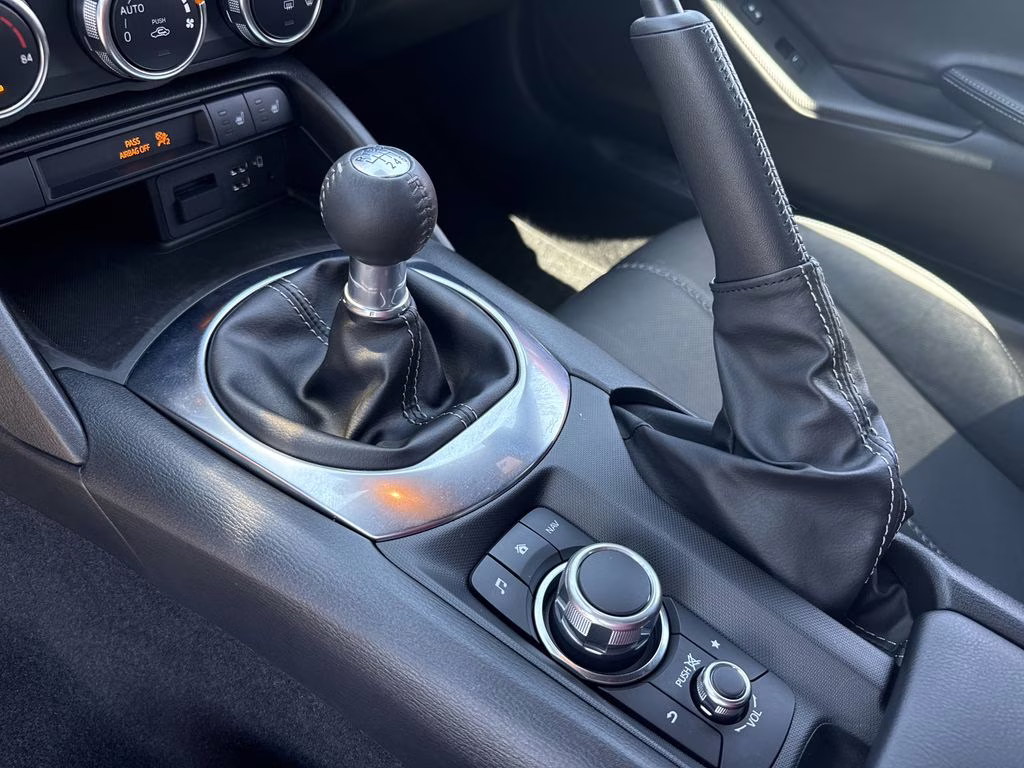 2022 Soul Red Crystal Metallic Mazda MX-5 Miata Grand Touring RWD Convertible
