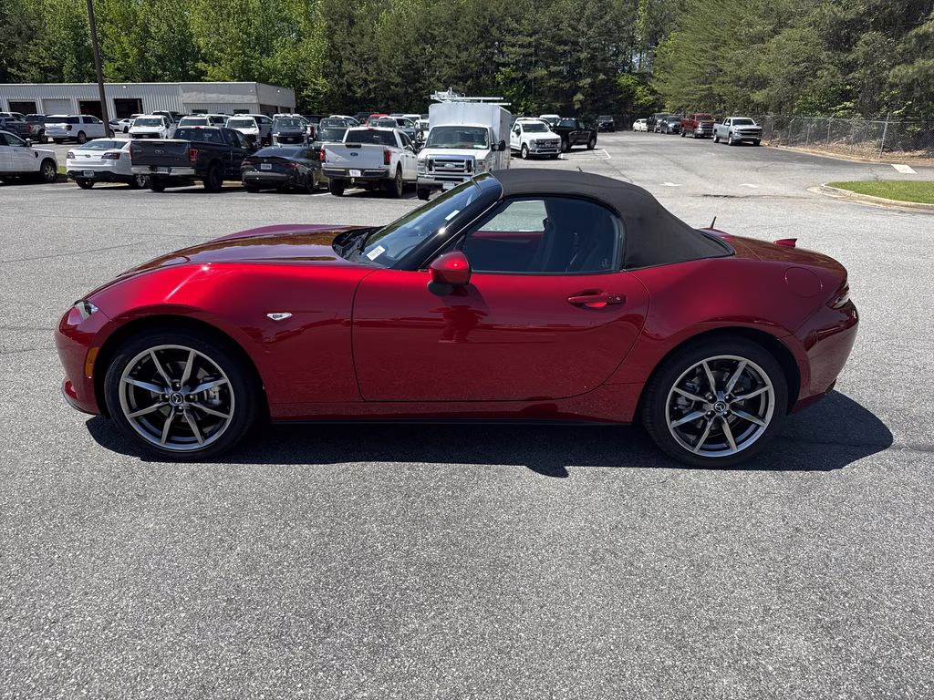 2022 Soul Red Crystal Metallic Mazda MX-5 Miata Grand Touring RWD Convertible