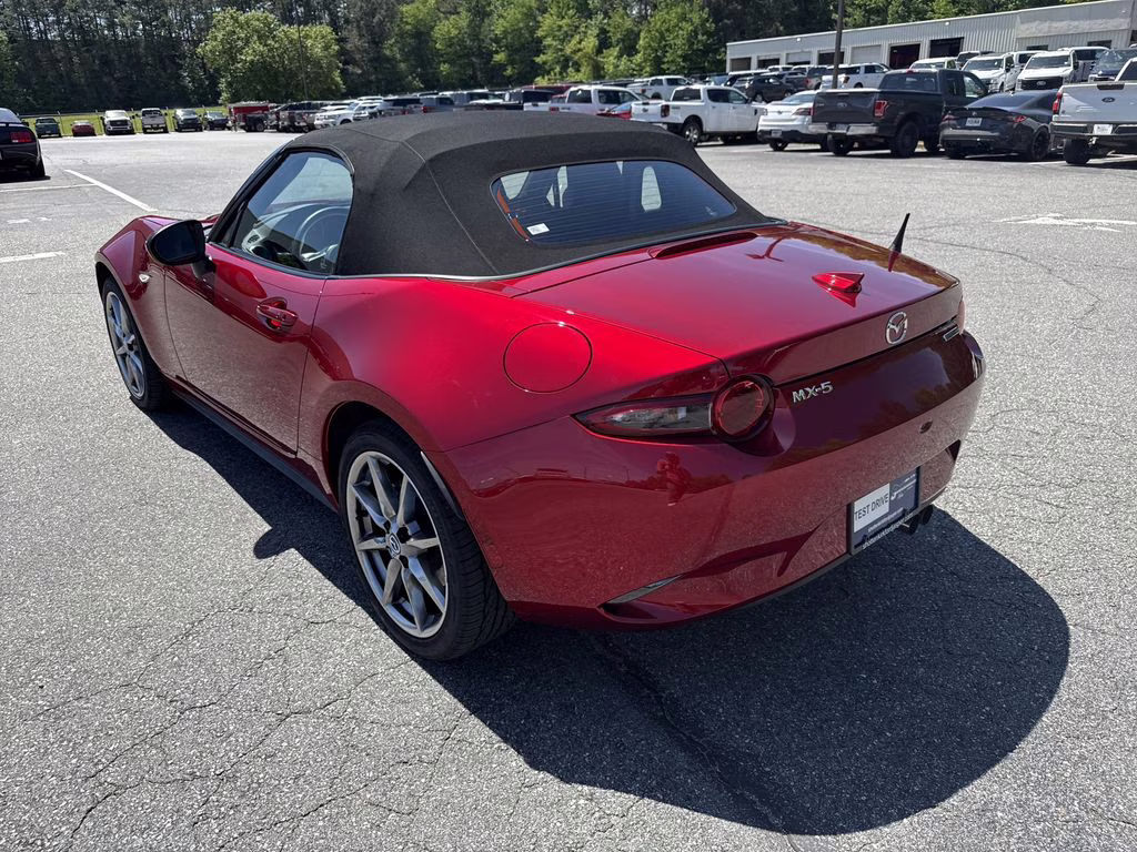 2022 Soul Red Crystal Metallic Mazda MX-5 Miata Grand Touring RWD Convertible