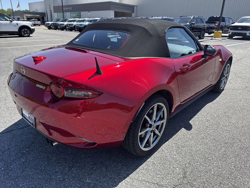 2022 Soul Red Crystal Metallic Mazda MX-5 Miata Grand Touring RWD Convertible