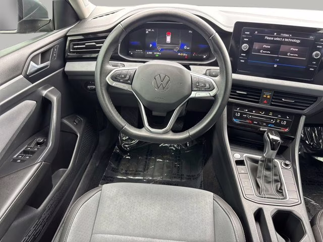 2025 Silver Volkswagen Jetta 1.5T SE FWD Sedan