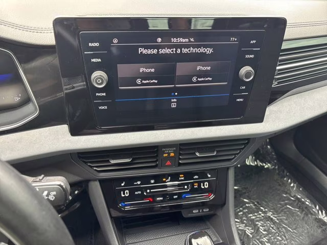 2025 Silver Volkswagen Jetta 1.5T SE FWD Sedan