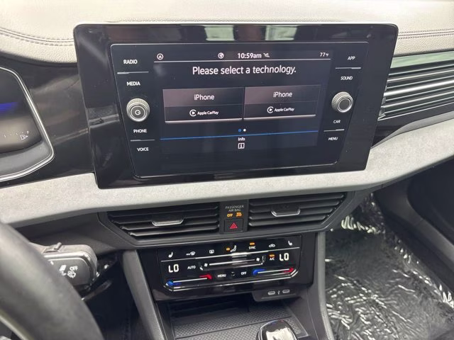 2025 Silver Volkswagen Jetta 1.5T SE FWD Sedan